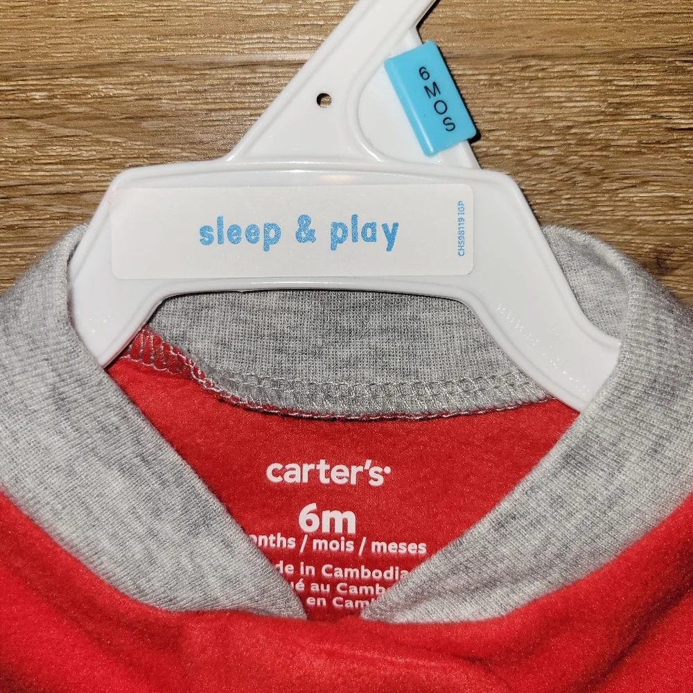 Carters 1-Piece Red Reindeer Sleeper Pajamas Size 6 Months New